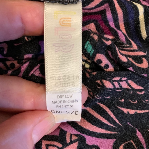 EUC LuLaRoe OS Leggings - Picture 2 of 10